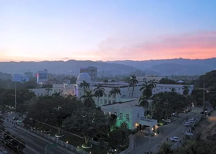Capitol & 5*
