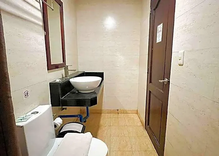 Hotel Capitol & Cebu Stadt