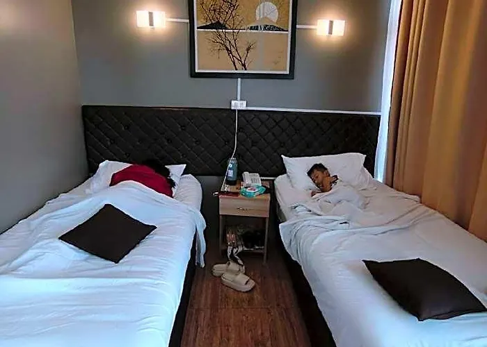Capitol & 5* Cebu Stadt